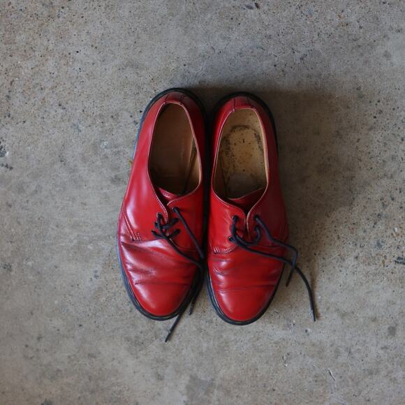 Dr. Martens Cherry Red Leather Oxford Shoes Men\'s 7 Women\'s 8.5